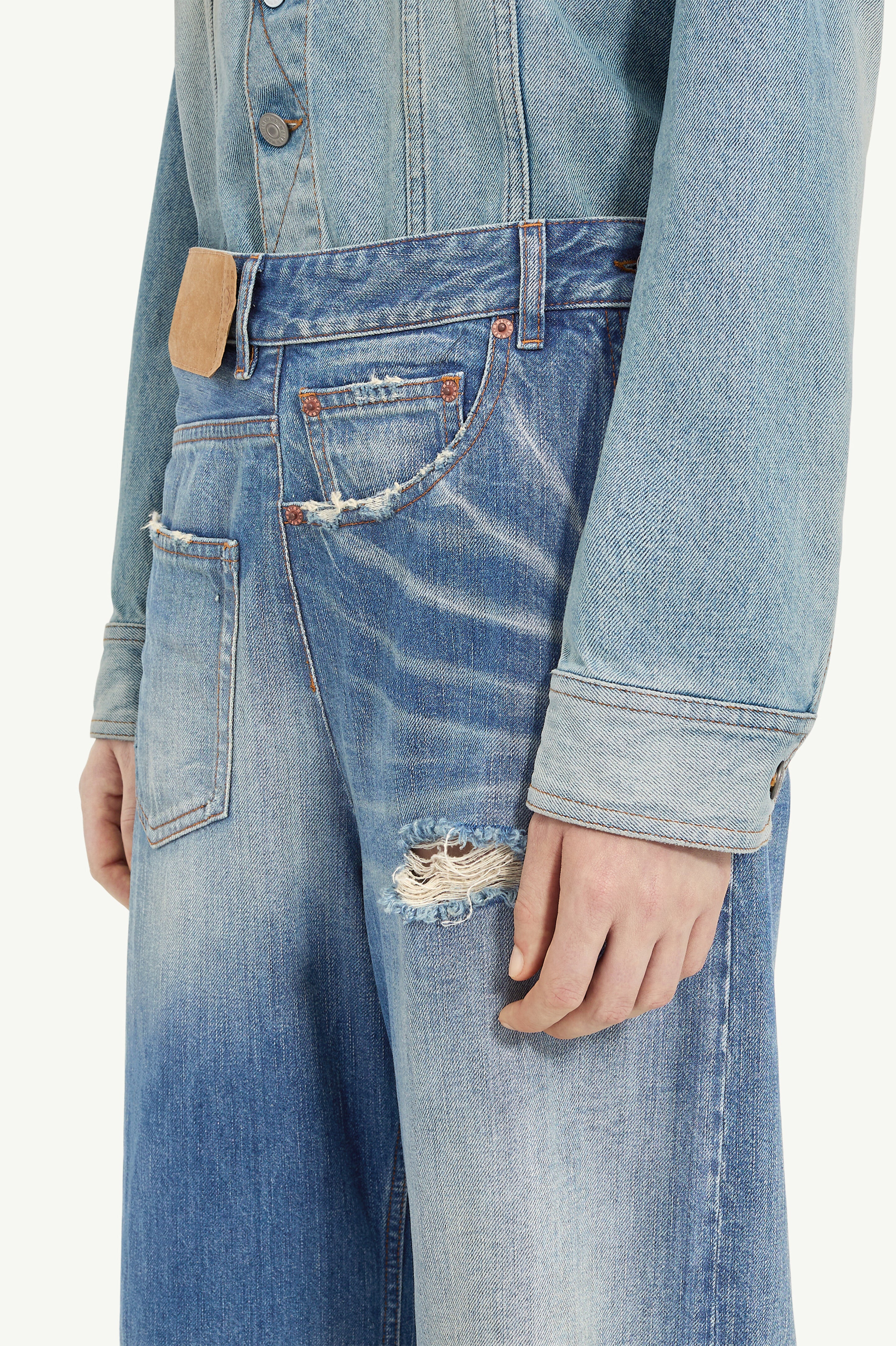 TWIST WIDE LEG JEANS