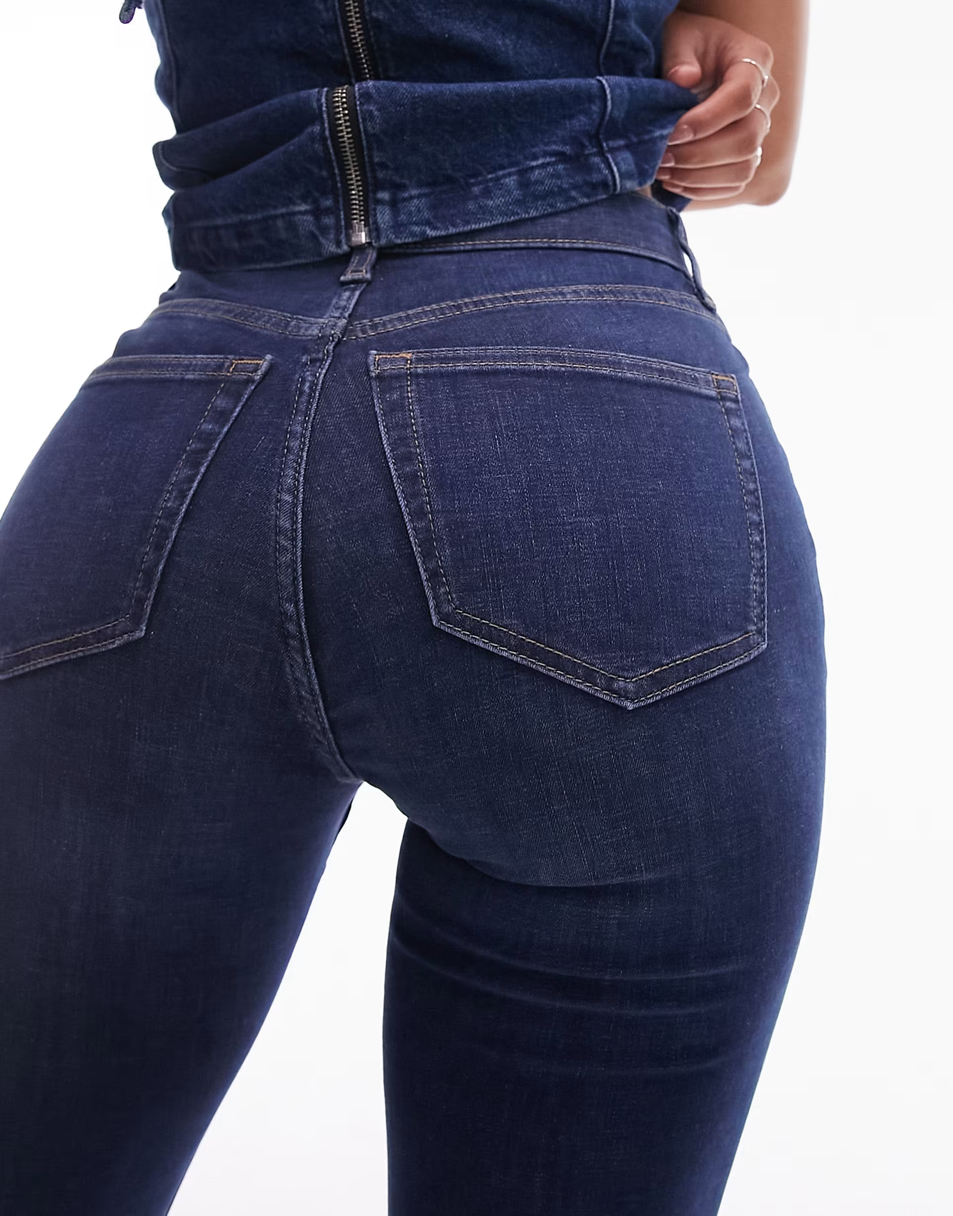 VELYN Hourglass Flare Jeans