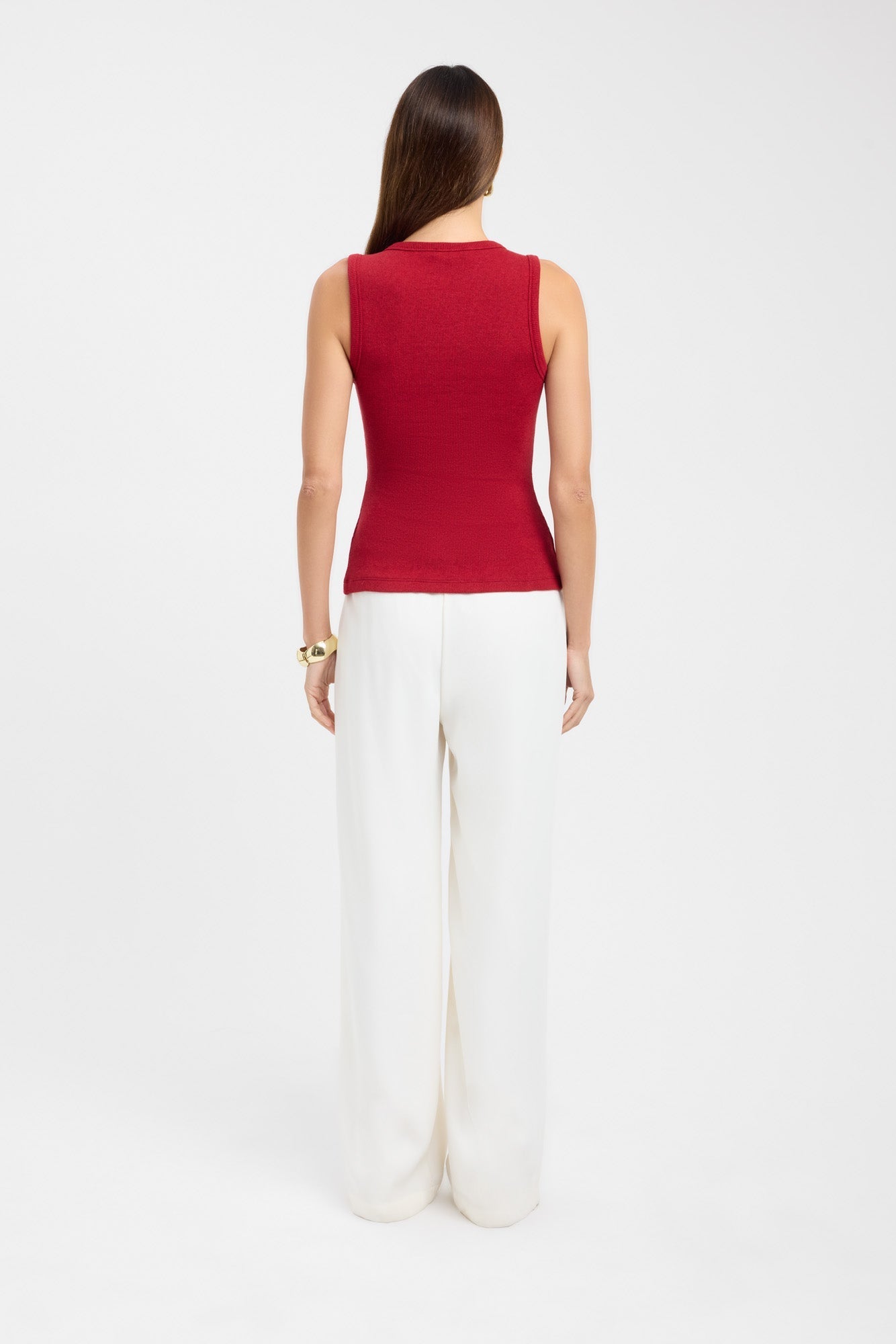 MODAL BUTTON TANK