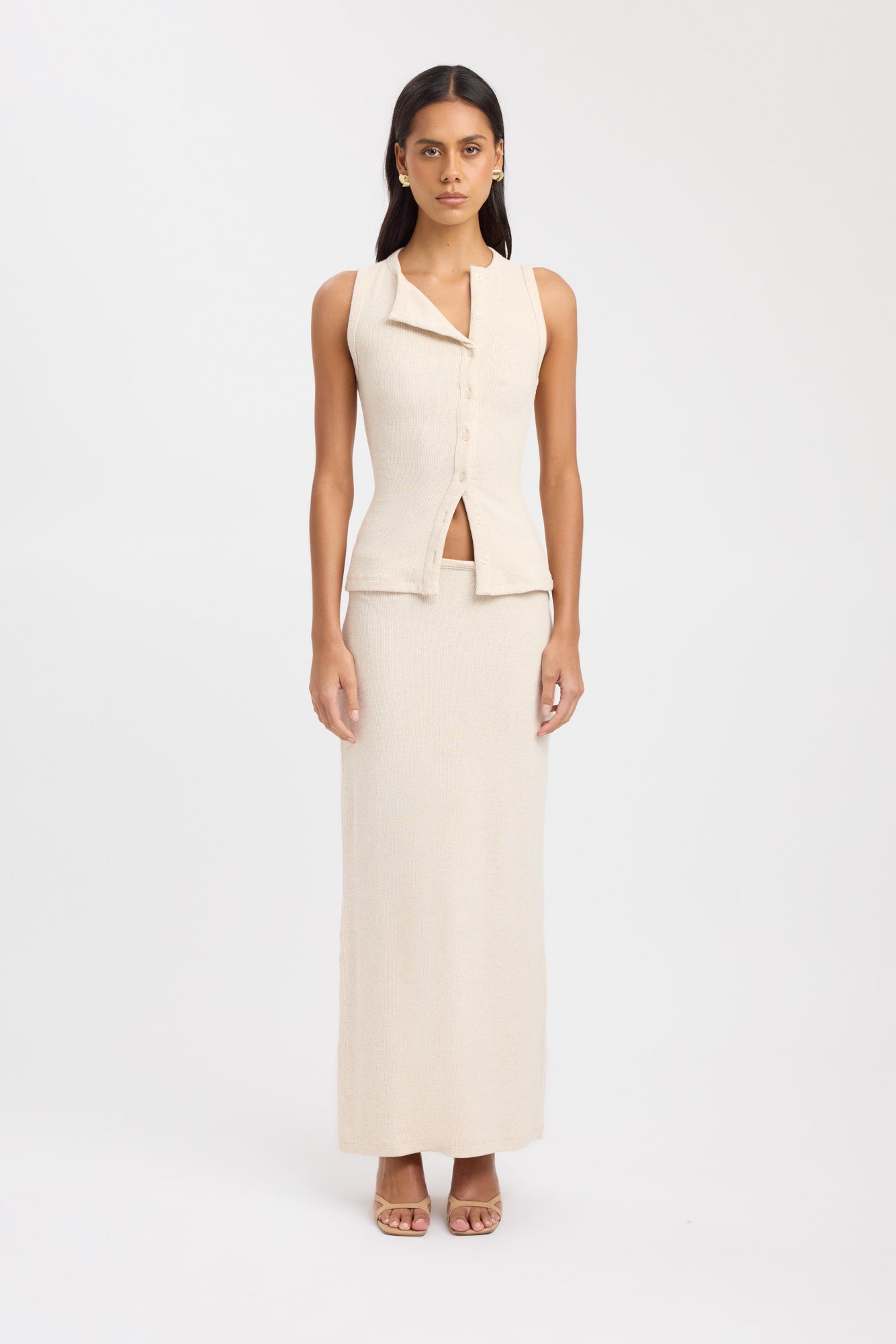 MODAL BUTTON TANK