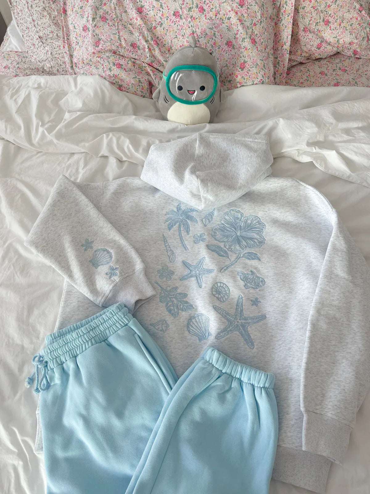 SEASHELL HOODIE