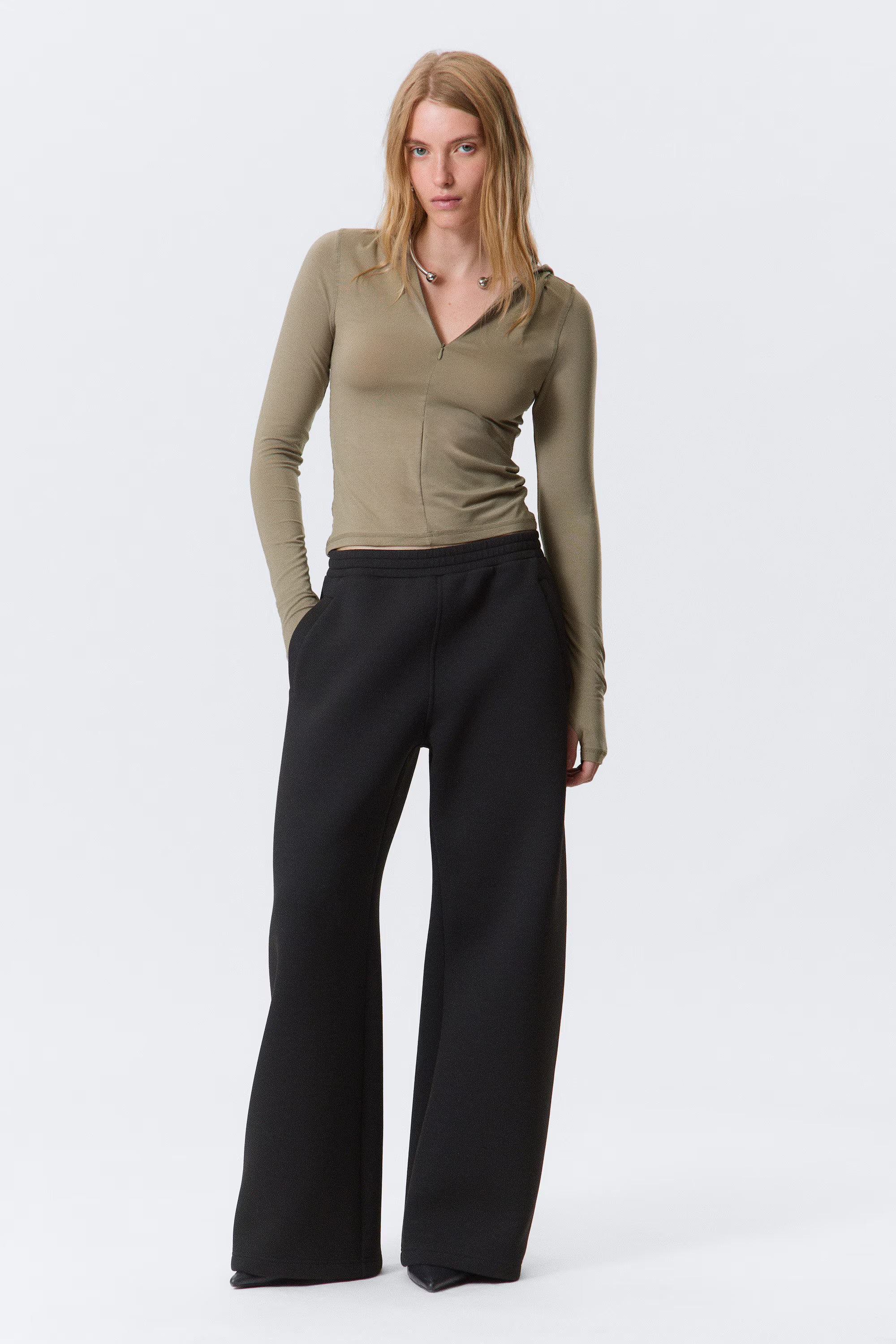 RELAXED WIDE LEG SWEATPANTS